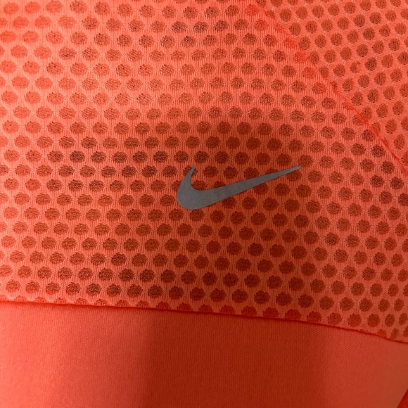 Nike running Shirt - Picture 3 of 8